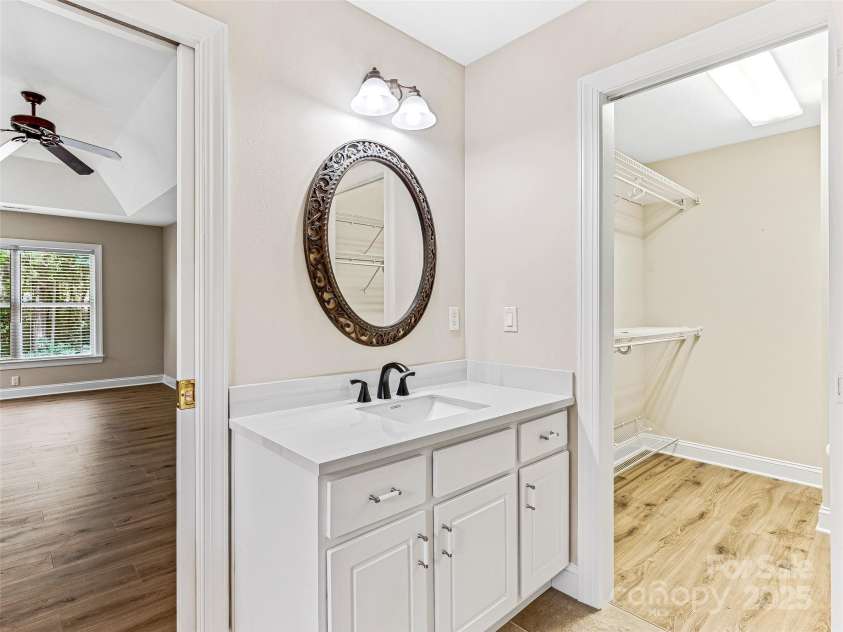 196 Eagle Chase Lane, Etowah, NC 28729.  MLS# CAR4232236, YatesRealty ID 8157. 