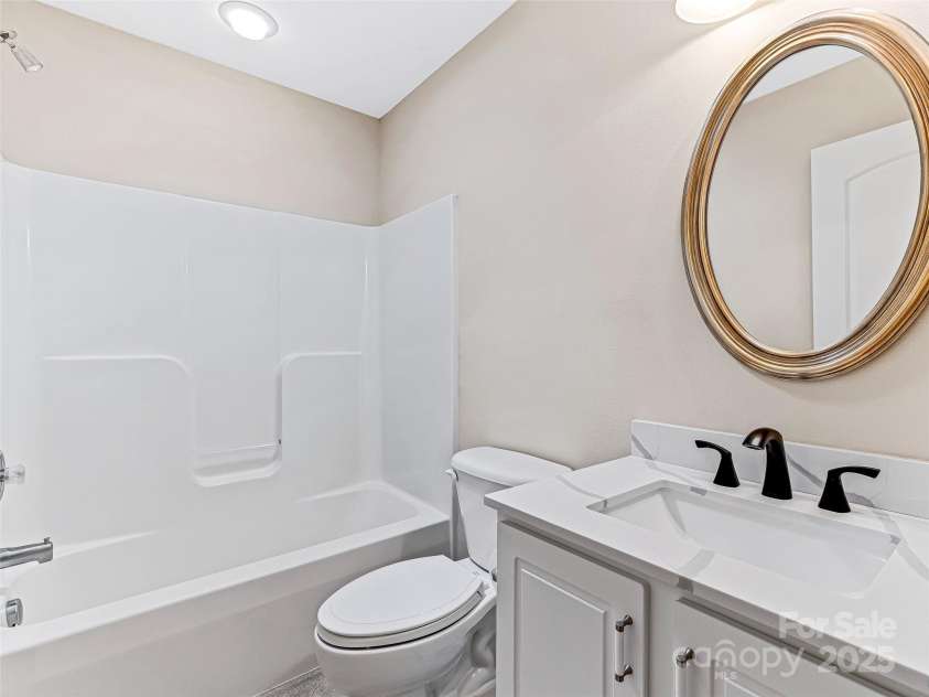 196 Eagle Chase Lane, Etowah, NC 28729.  MLS# CAR4232236, YatesRealty ID 8157. 