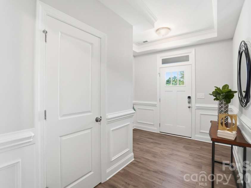4347 Black Court, Harrisburg, NC 28075.  MLS# CAR4349355, YatesRealty ID 8157. Entryway