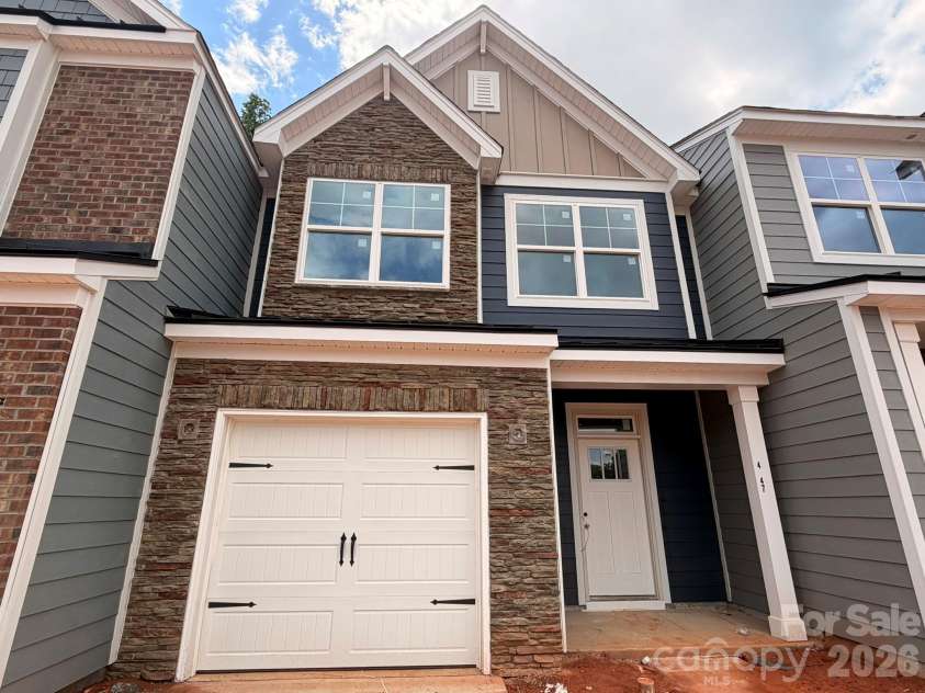 4347 Black Court, Harrisburg, NC 28075.  MLS# CAR4349355, YatesRealty ID 8157. Homesite 211 features an Ashland L floorplan