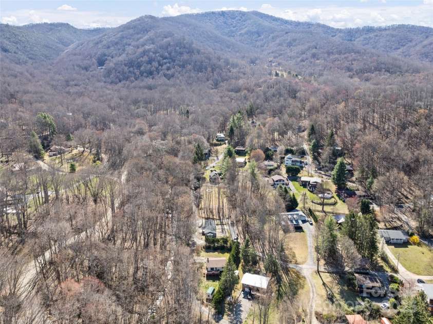 256 Apple Tree Court, Waynesville, NC 28786.  MLS# CAR4240063, YatesRealty ID 8158. 