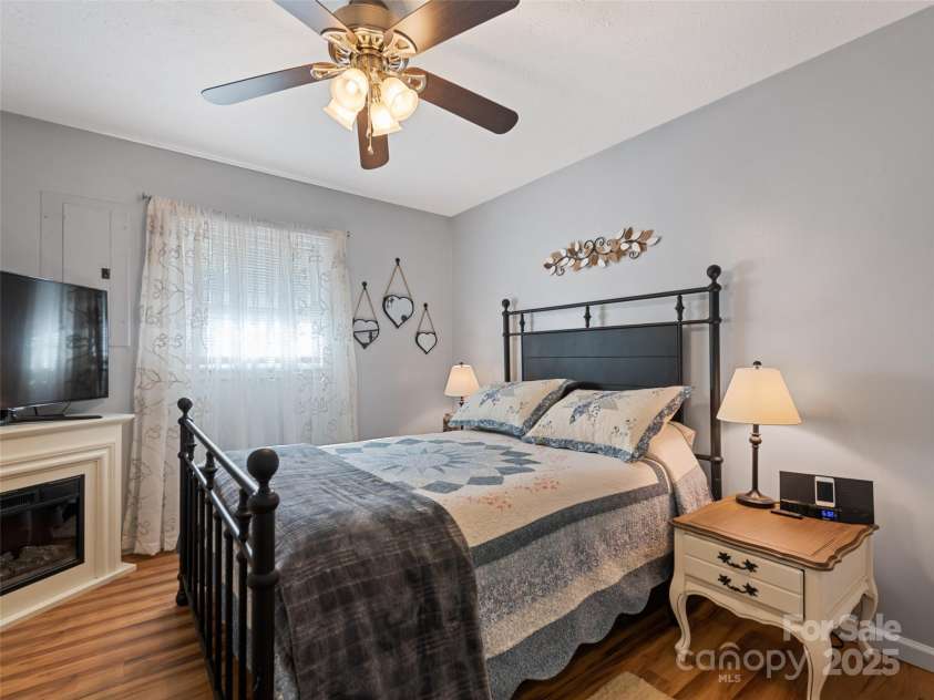 256 Apple Tree Court, Waynesville, NC 28786.  MLS# CAR4240063, YatesRealty ID 8158. 