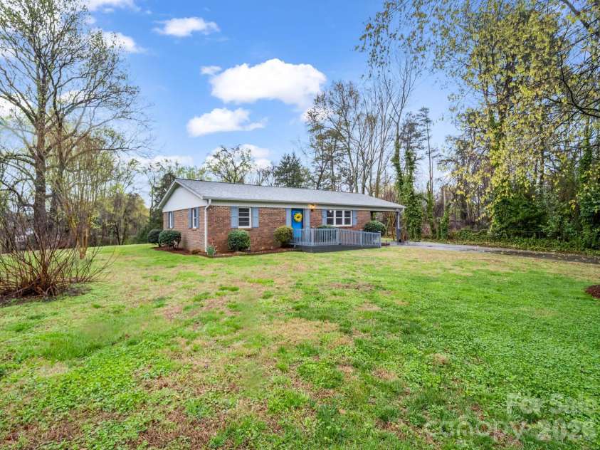 227 Thermal Drive, Forest City, NC 28043.  MLS# CAR4358647, YatesRealty ID 8159. 