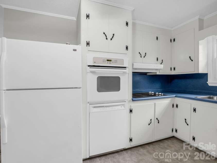 227 Thermal Drive, Forest City, NC 28043.  MLS# CAR4358647, YatesRealty ID 8159. 