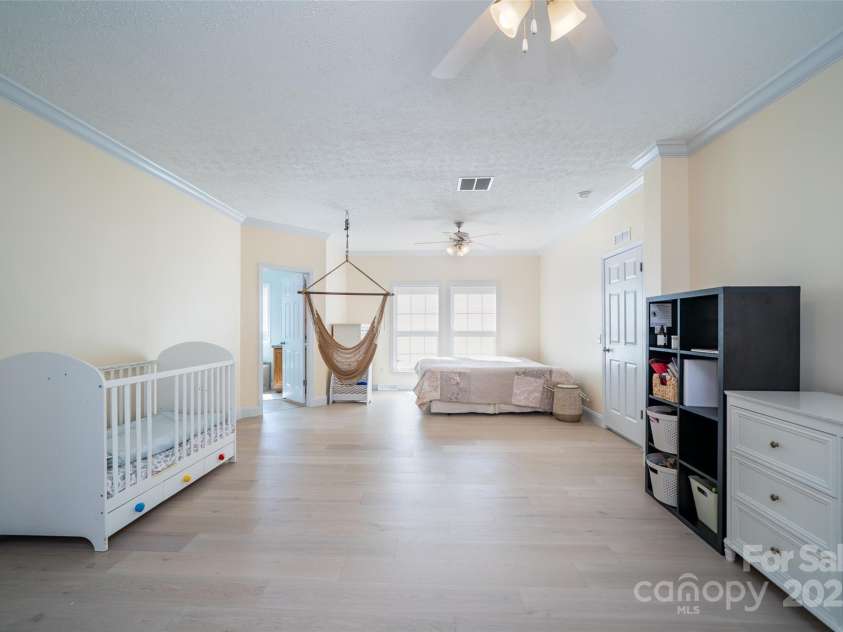 86 Concord Road, Asheville, NC 28803.  MLS# CAR4244560, YatesRealty ID 8159. 