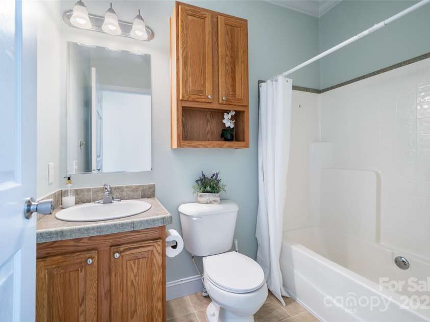 86 Concord Road, Asheville, NC 28803.  MLS# CAR4244560, YatesRealty ID 8159. 