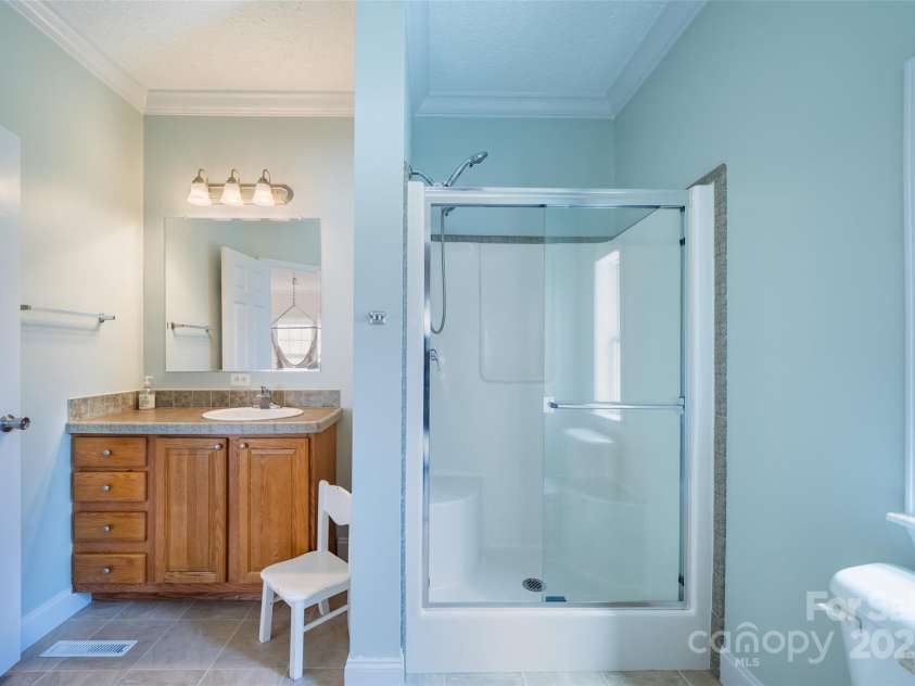 86 Concord Road, Asheville, NC 28803.  MLS# CAR4244560, YatesRealty ID 8159. 