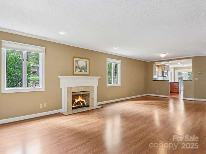 102 Glenbrook Drive, Hendersonville, NC 28739.  MLS# CAR4313168, YatesRealty ID 8160. 