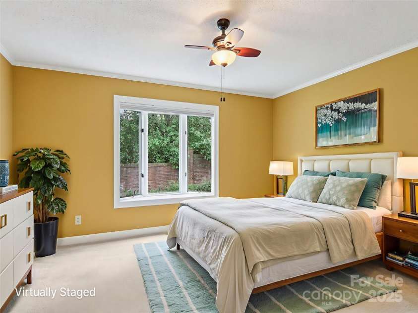 102 Glenbrook Drive, Hendersonville, NC 28739.  MLS# CAR4313168, YatesRealty ID 8160. 