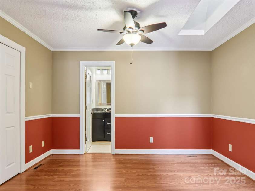 102 Glenbrook Drive, Hendersonville, NC 28739.  MLS# CAR4313168, YatesRealty ID 8160. 