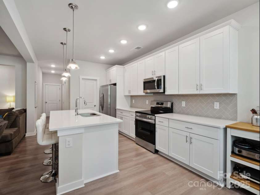 1045 Cavalier Lane, Rock Hill, SC 29730.  MLS# CAR4244737, YatesRealty ID 8160. 
