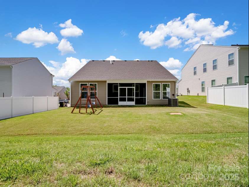 1045 Cavalier Lane, Rock Hill, SC 29730.  MLS# CAR4244737, YatesRealty ID 8160. 