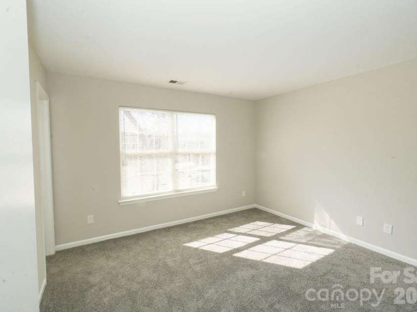 9614 Rau Court, Charlotte, NC 28215.  MLS# CAR4346635, YatesRealty ID 8162. 