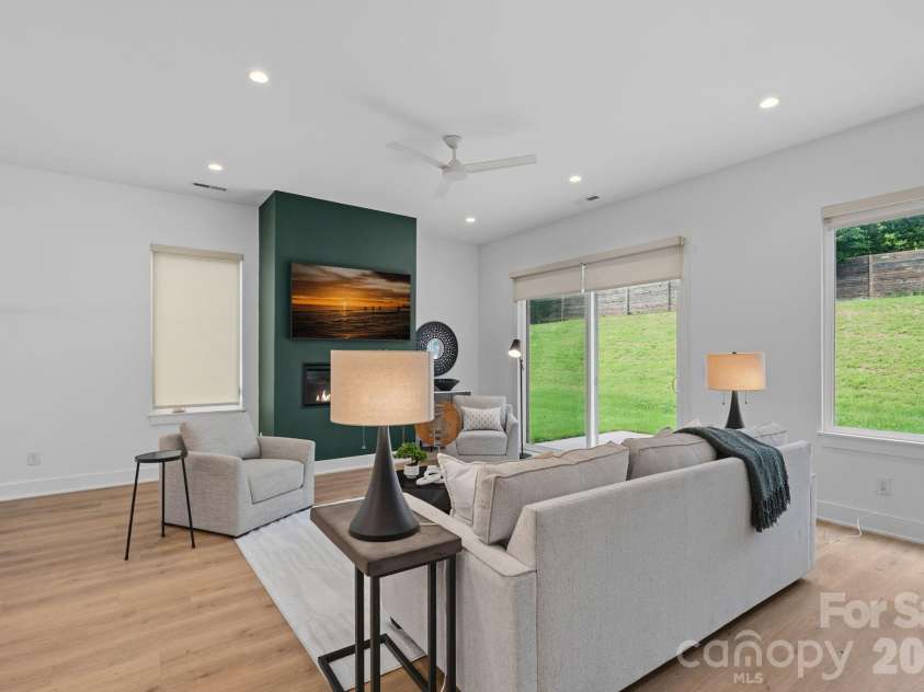101 Mattoon Street, Charlotte, NC 28216.  MLS# CAR4394522, YatesRealty ID 8163. 