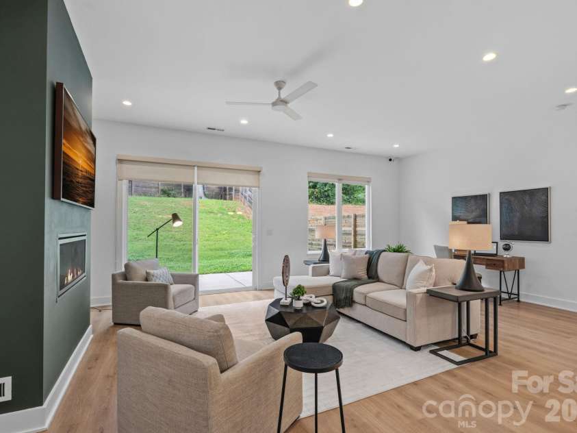 101 Mattoon Street, Charlotte, NC 28216.  MLS# CAR4394522, YatesRealty ID 8163. 