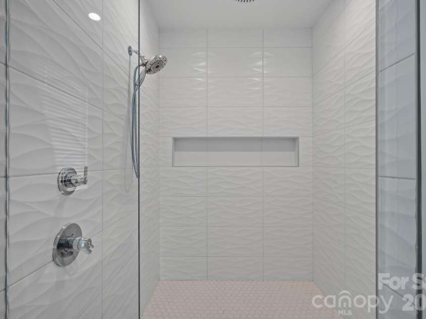 101 Mattoon Street, Charlotte, NC 28216.  MLS# CAR4394522, YatesRealty ID 8163. 