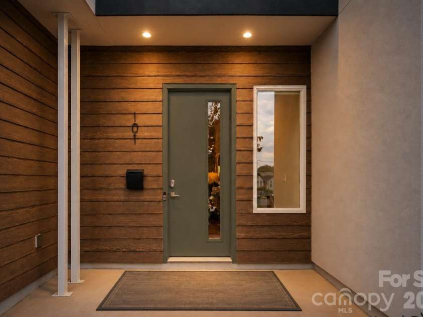101 Mattoon Street, Charlotte, NC 28216.  MLS# CAR4394522, YatesRealty ID 8163. 