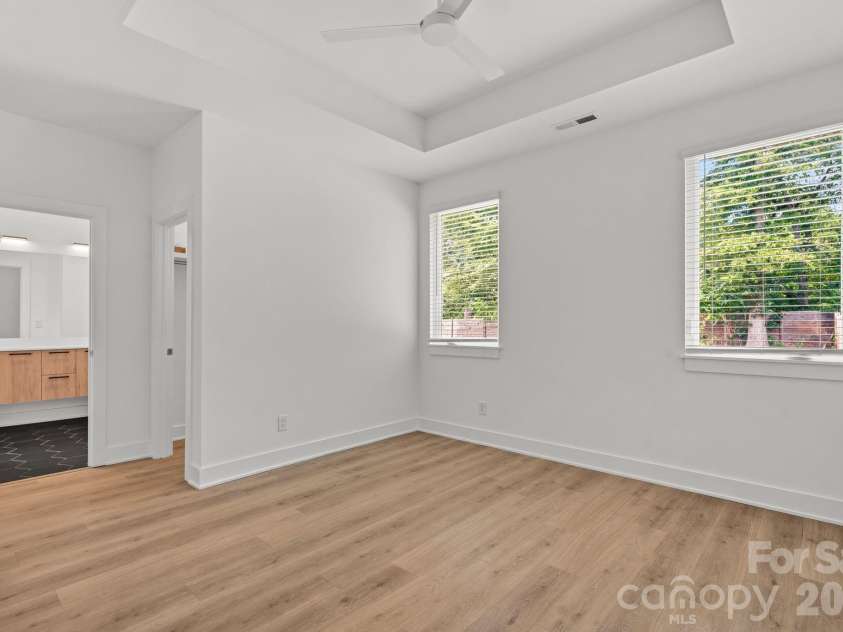 101 Mattoon Street, Charlotte, NC 28216.  MLS# CAR4394522, YatesRealty ID 8163. 