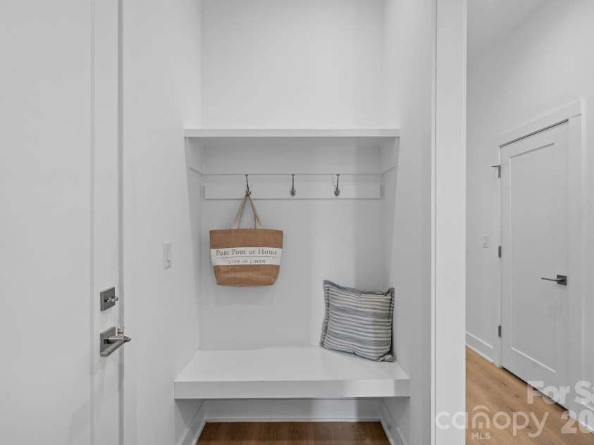 101 Mattoon Street, Charlotte, NC 28216.  MLS# CAR4394522, YatesRealty ID 8163. 