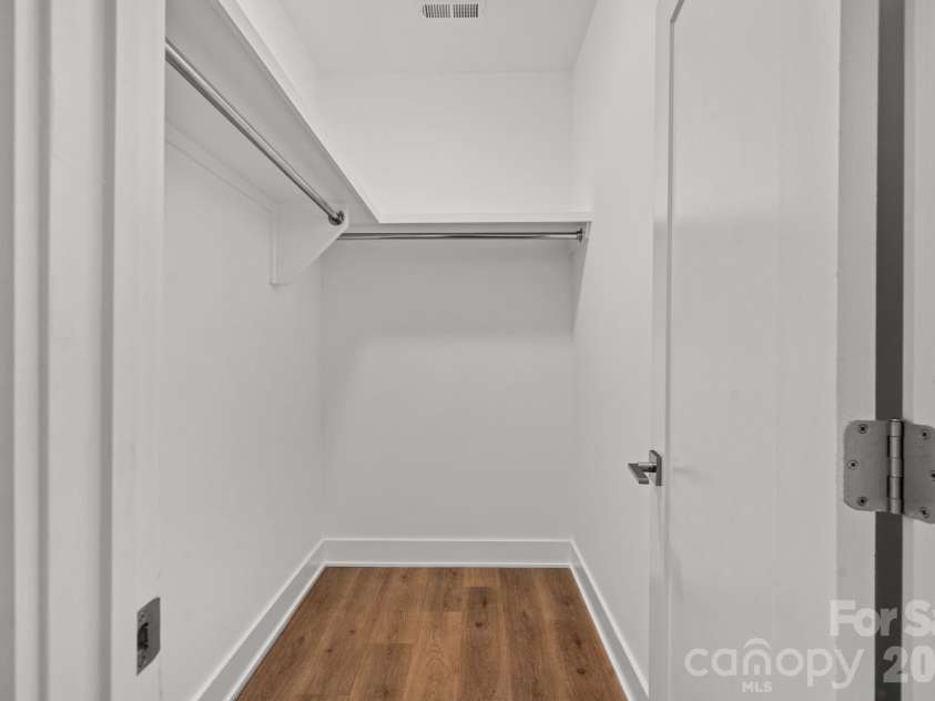 101 Mattoon Street, Charlotte, NC 28216.  MLS# CAR4394522, YatesRealty ID 8163. 