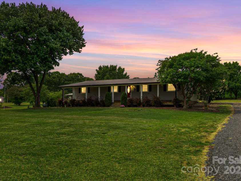 6813 Rebel Road, Marshville, NC 28103.  MLS# CAR4250284, YatesRealty ID 8164. 