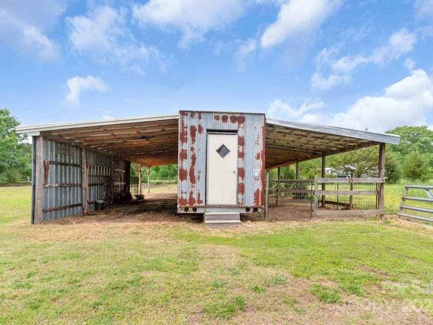 6813 Rebel Road, Marshville, NC 28103.  MLS# CAR4250284, YatesRealty ID 8164. 