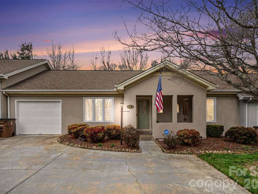 401 Holman Drive, Shelby, NC 28150.  MLS# CAR4350877, YatesRealty ID 8165. 