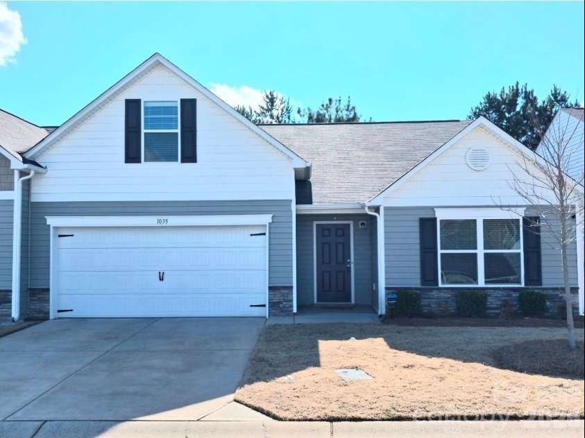 1035 Silvertrace Drive, Salisbury, NC 28144.  MLS# CAR4358683, YatesRealty ID 8166. 