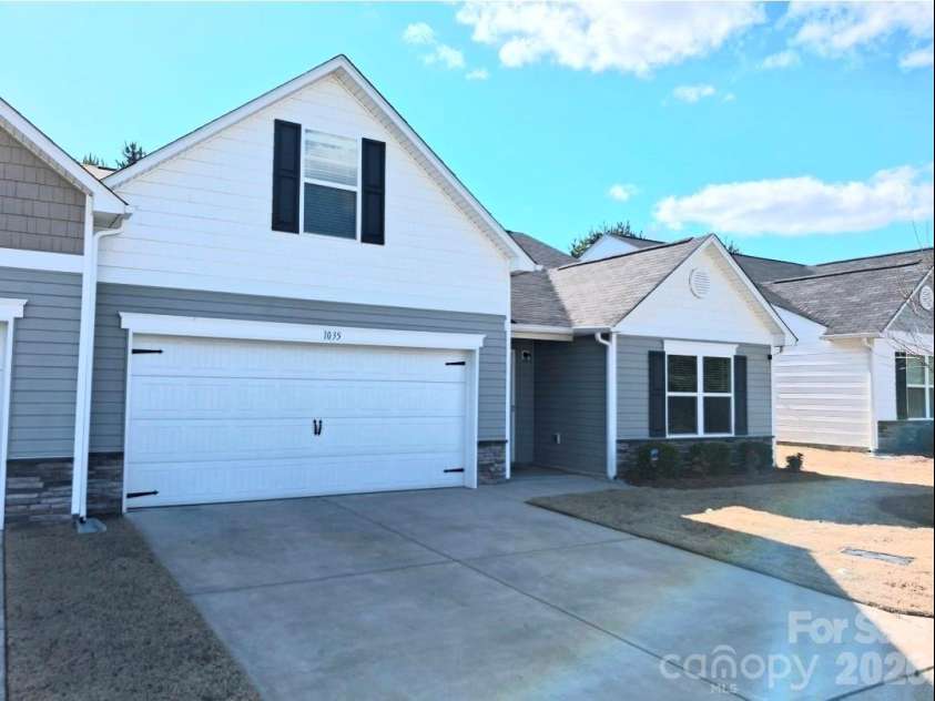 1035 Silvertrace Drive, Salisbury, NC 28144.  MLS# CAR4358683, YatesRealty ID 8166. 