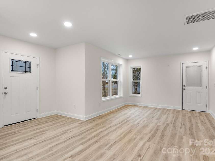 315 2nd Street, Cherryville, NC 28021.  MLS# CAR4218546, YatesRealty ID 8166. 