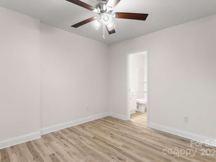 315 2nd Street, Cherryville, NC 28021.  MLS# CAR4218546, YatesRealty ID 8166. 