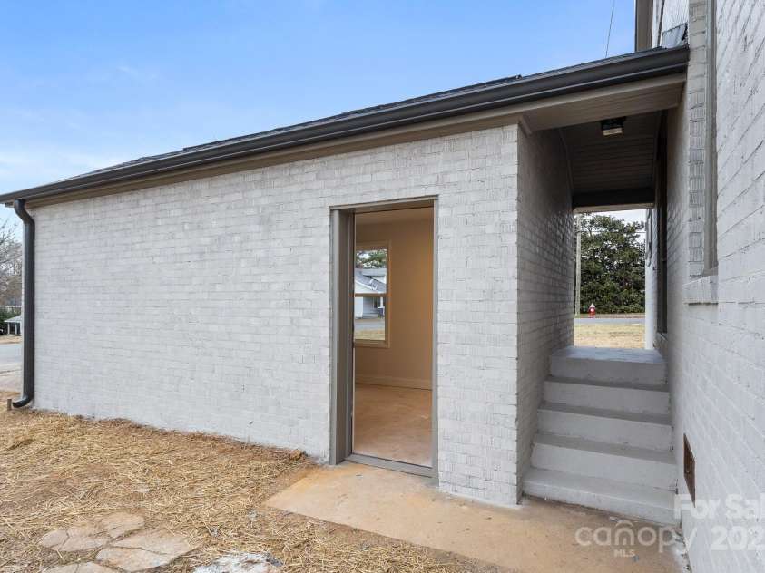 315 2nd Street, Cherryville, NC 28021.  MLS# CAR4218546, YatesRealty ID 8166. 