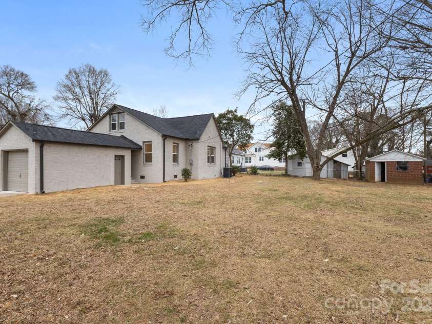 315 2nd Street, Cherryville, NC 28021.  MLS# CAR4218546, YatesRealty ID 8166. 