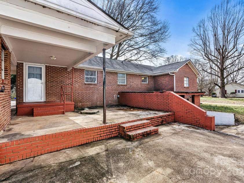 1407 17th Avenue, Hickory, NC 28601.  MLS# CAR4232317, YatesRealty ID 8167. Back Patio View