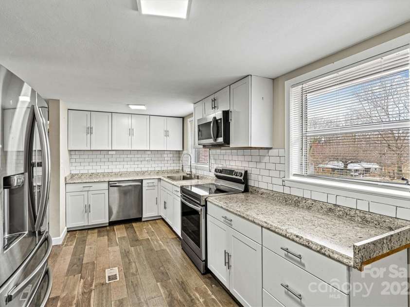 1407 17th Avenue, Hickory, NC 28601.  MLS# CAR4232317, YatesRealty ID 8167. Kitchen/Window View