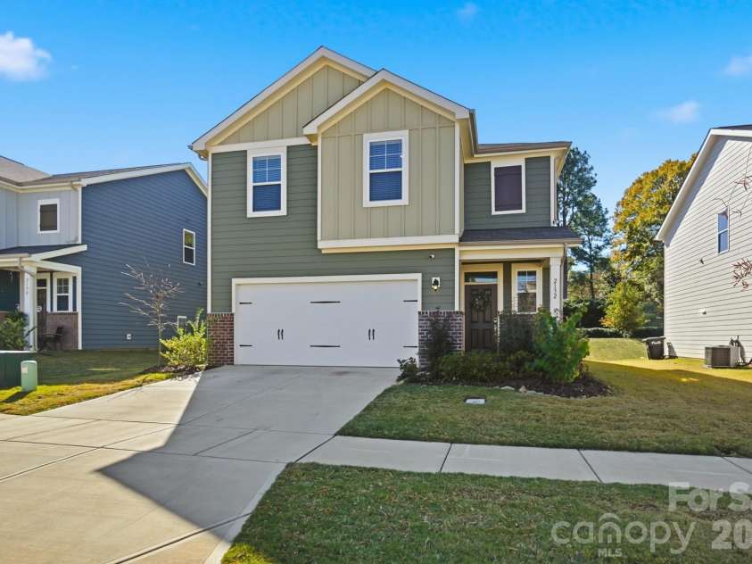 2132 Blue Sky Meadows Drive, Monroe, NC 28110.  MLS# CAR4319373, YatesRealty ID 8167. 