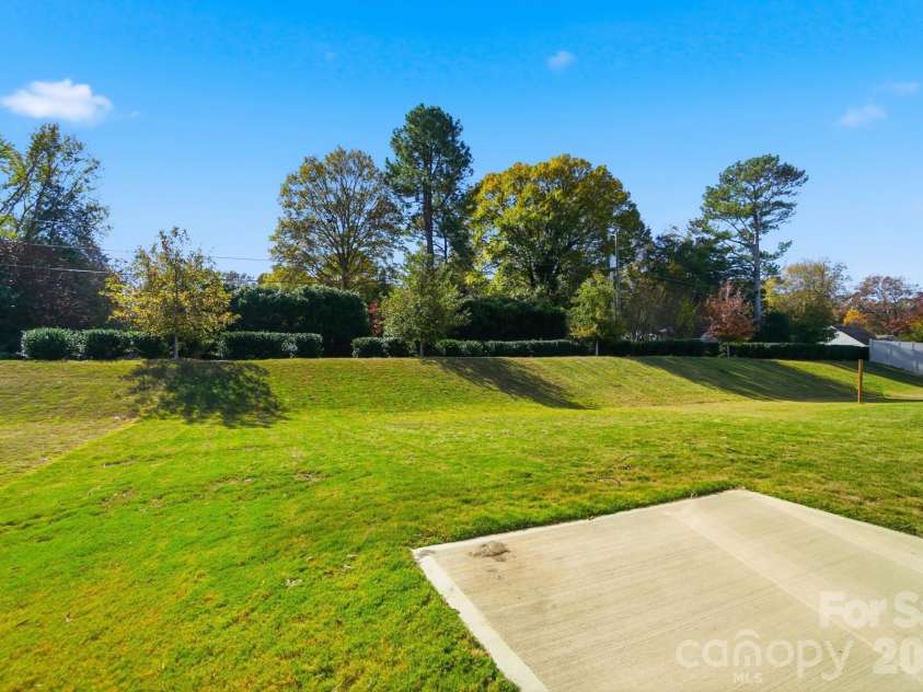 2132 Blue Sky Meadows Drive, Monroe, NC 28110.  MLS# CAR4319373, YatesRealty ID 8167. 