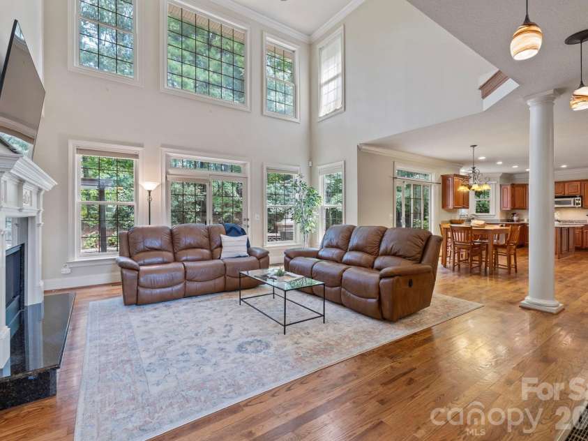 46 Beale Court, Fletcher, NC 28732.  MLS# CAR4287874, YatesRealty ID 8168. Open floorplan