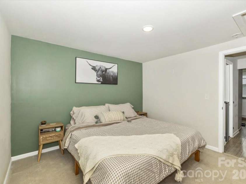 126 Laura Road, Mooresville, NC 28117.  MLS# CAR4326763, YatesRealty ID 8169. 