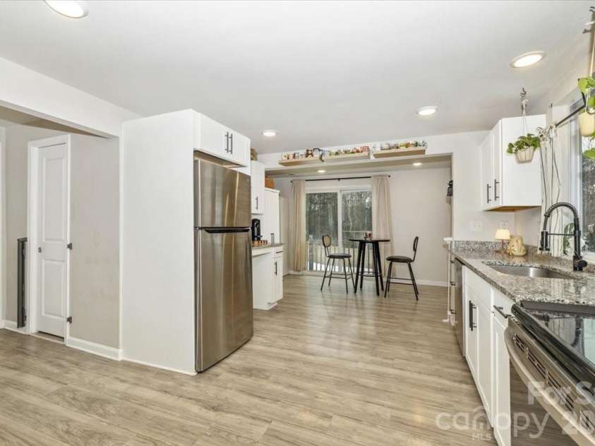 126 Laura Road, Mooresville, NC 28117.  MLS# CAR4326763, YatesRealty ID 8169. 