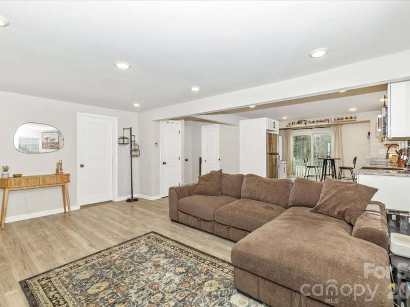 126 Laura Road, Mooresville, NC 28117.  MLS# CAR4326763, YatesRealty ID 8169. 