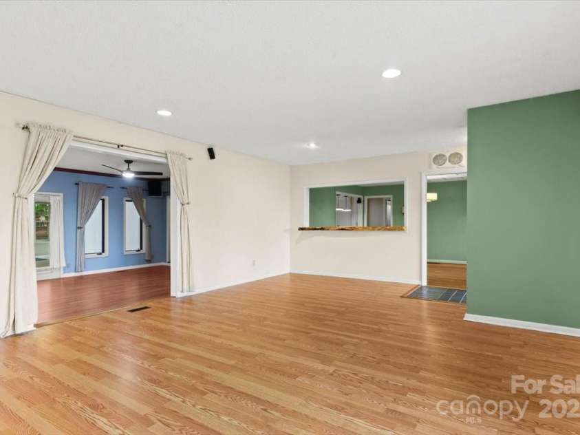 54 Fairview Street, Asheville, NC 28803.  MLS# CAR4237978, YatesRealty ID 8169. 