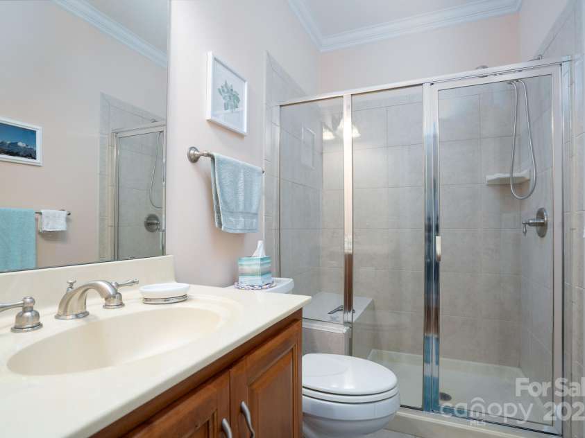 119 Barton Place, Mooresville, NC 28117.  MLS# CAR4218904, YatesRealty ID 817. Full guest bath on main floor