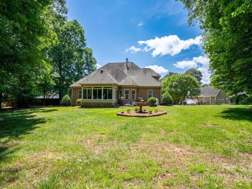 119 Barton Place, Mooresville, NC 28117.  MLS# CAR4218904, YatesRealty ID 817. Rear yard