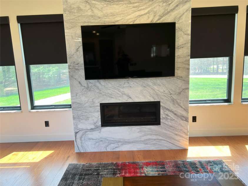 57 Union Chapel Road, Weaverville, NC 28787.  MLS# CAR4307252, YatesRealty ID 817. Apartment Living Room