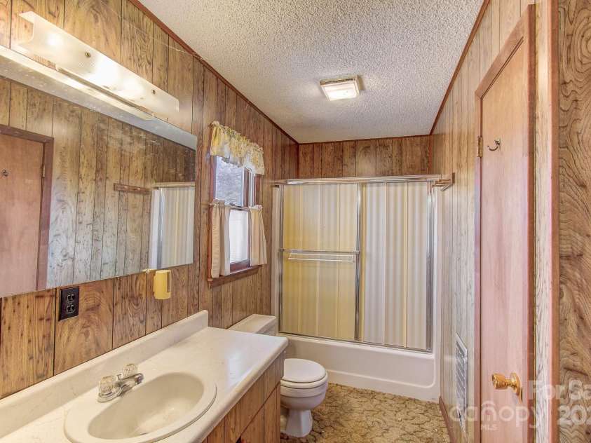54 Twilight Lane, Sylva, NC 28779.  MLS# CAR4245599, YatesRealty ID 8171. 