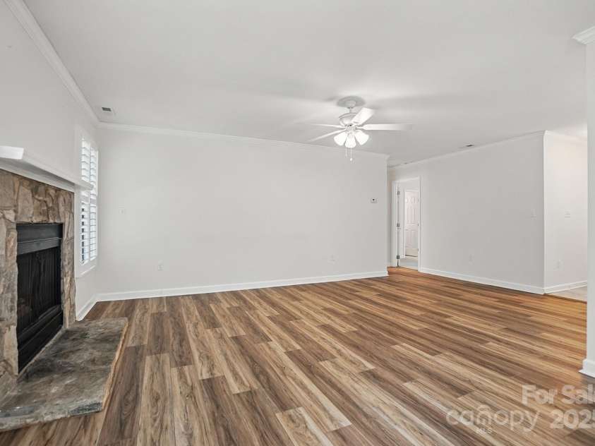 2710 Red Bud Lane, Fort Mill, SC 29715.  MLS# CAR4249291, YatesRealty ID 8172. 