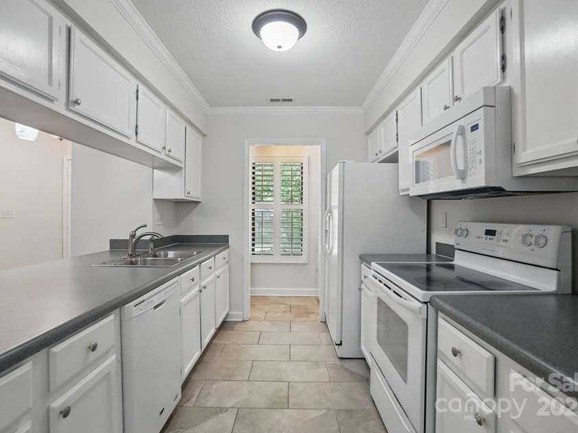 2710 Red Bud Lane, Fort Mill, SC 29715.  MLS# CAR4249291, YatesRealty ID 8172. 