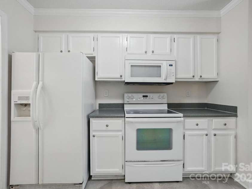 2710 Red Bud Lane, Fort Mill, SC 29715.  MLS# CAR4249291, YatesRealty ID 8172. 