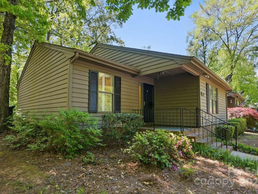 2710 Red Bud Lane, Fort Mill, SC 29715.  MLS# CAR4249291, YatesRealty ID 8172. 